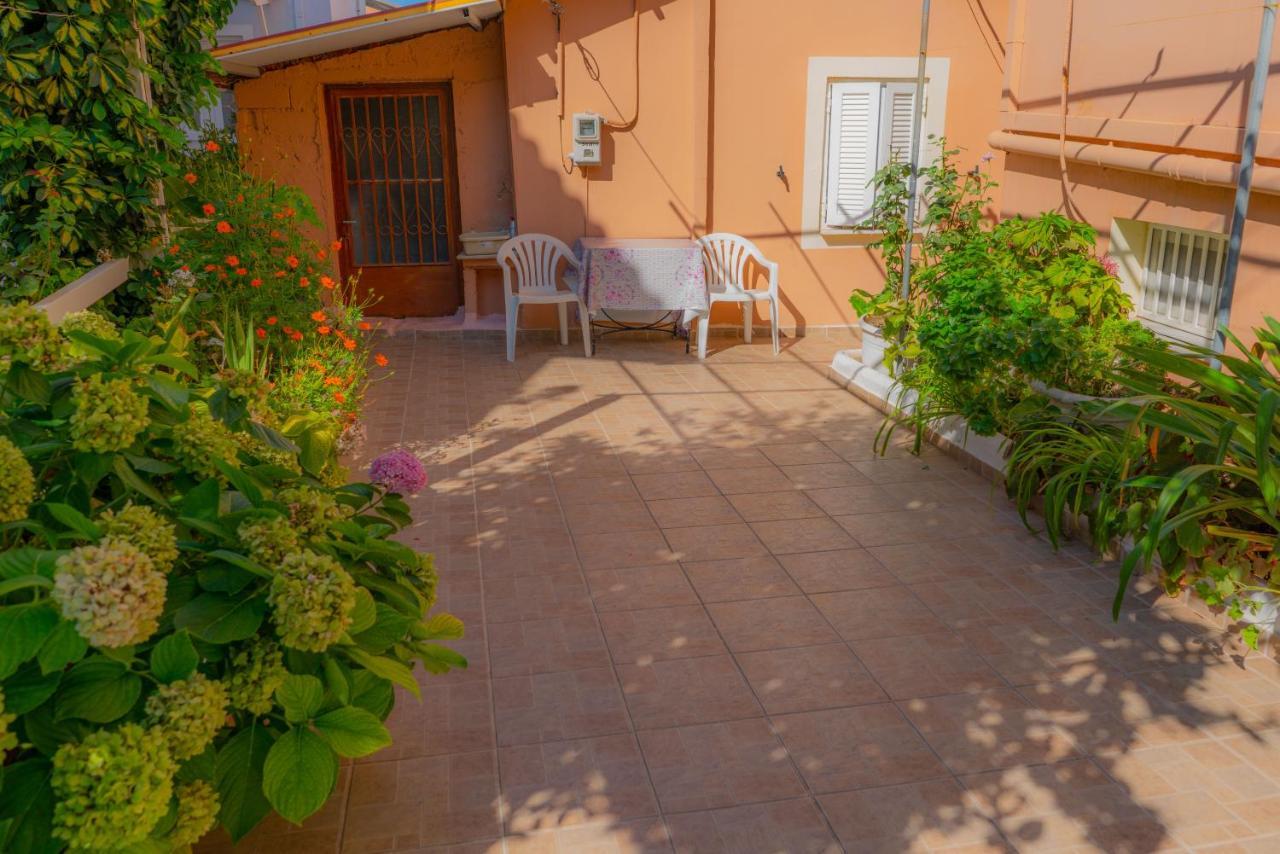 Valsamis Villa Apartments Πόρος Εξωτερικό φωτογραφία
