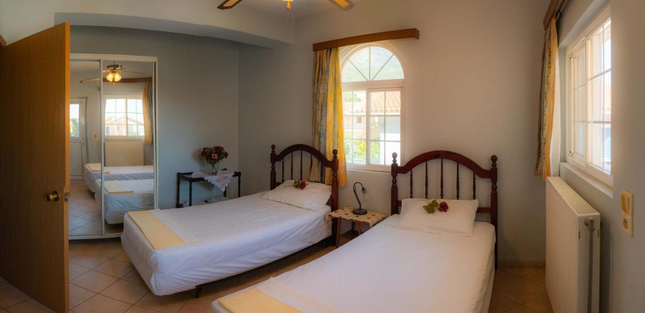 Valsamis Villa Apartments Πόρος Εξωτερικό φωτογραφία